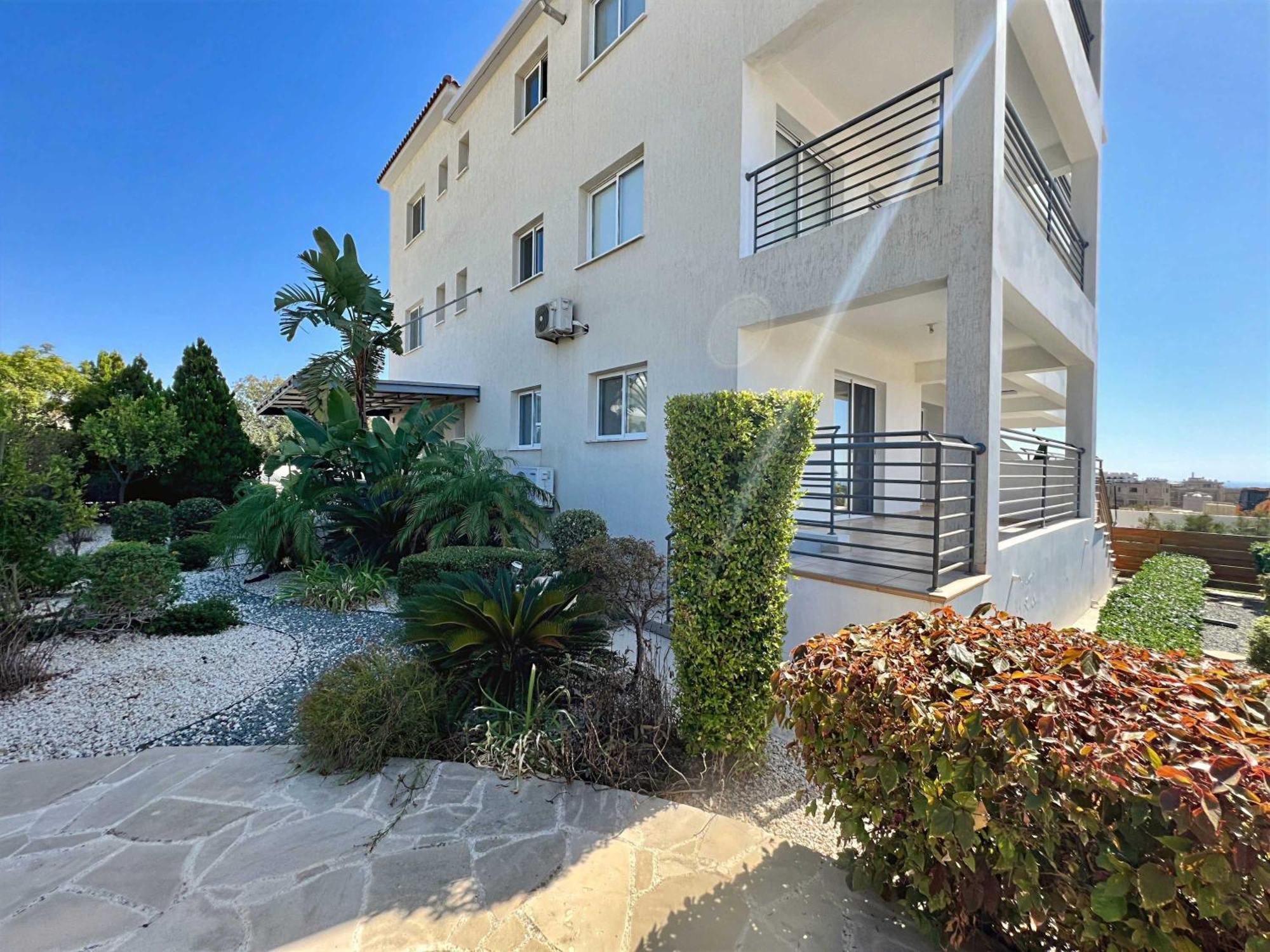 Klorakas Spacious Sea View Apartment מראה חיצוני תמונה