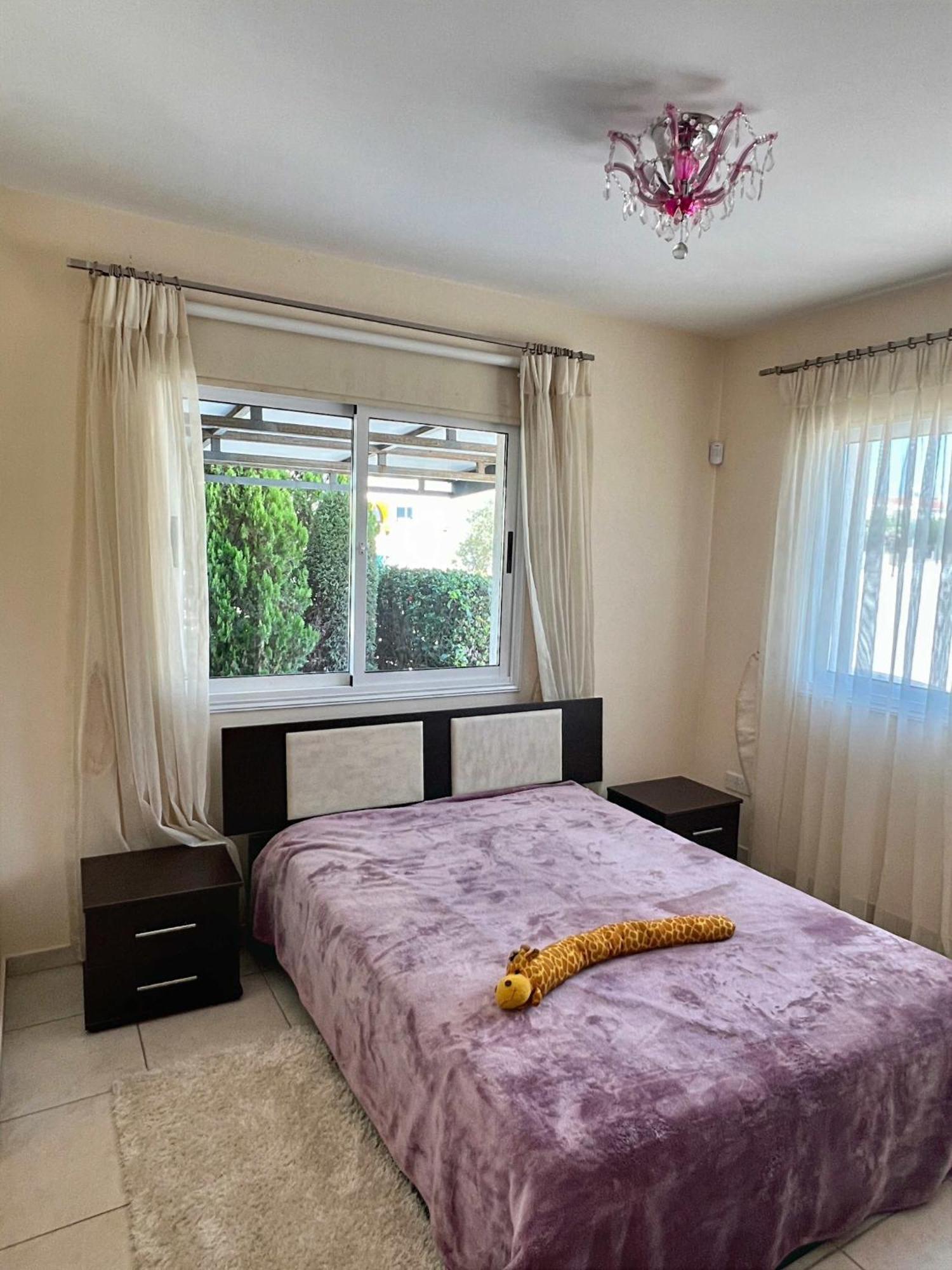 Klorakas Spacious Sea View Apartment מראה חיצוני תמונה